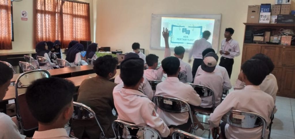 Serunya Pembelajaran di Kelas, Siswa Aktif dan Kreatif!