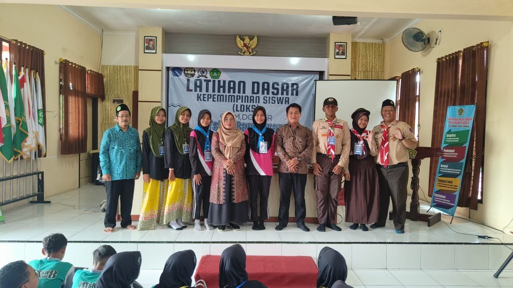 Pelaksanaan LDKS di MTsN 8 Banyuwangi, Membentuk Karakter Kepemimpinan Siswa