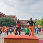 Kegiatan Senam Bersama FORPIMKA Kecamatan Genteng di MTsN 8 Banyuwangi