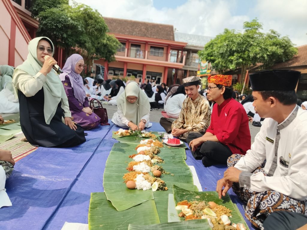 Ngeliwet Bersama Sebagai Salah Satu Rangkaian Acara Hari Santri Nasional